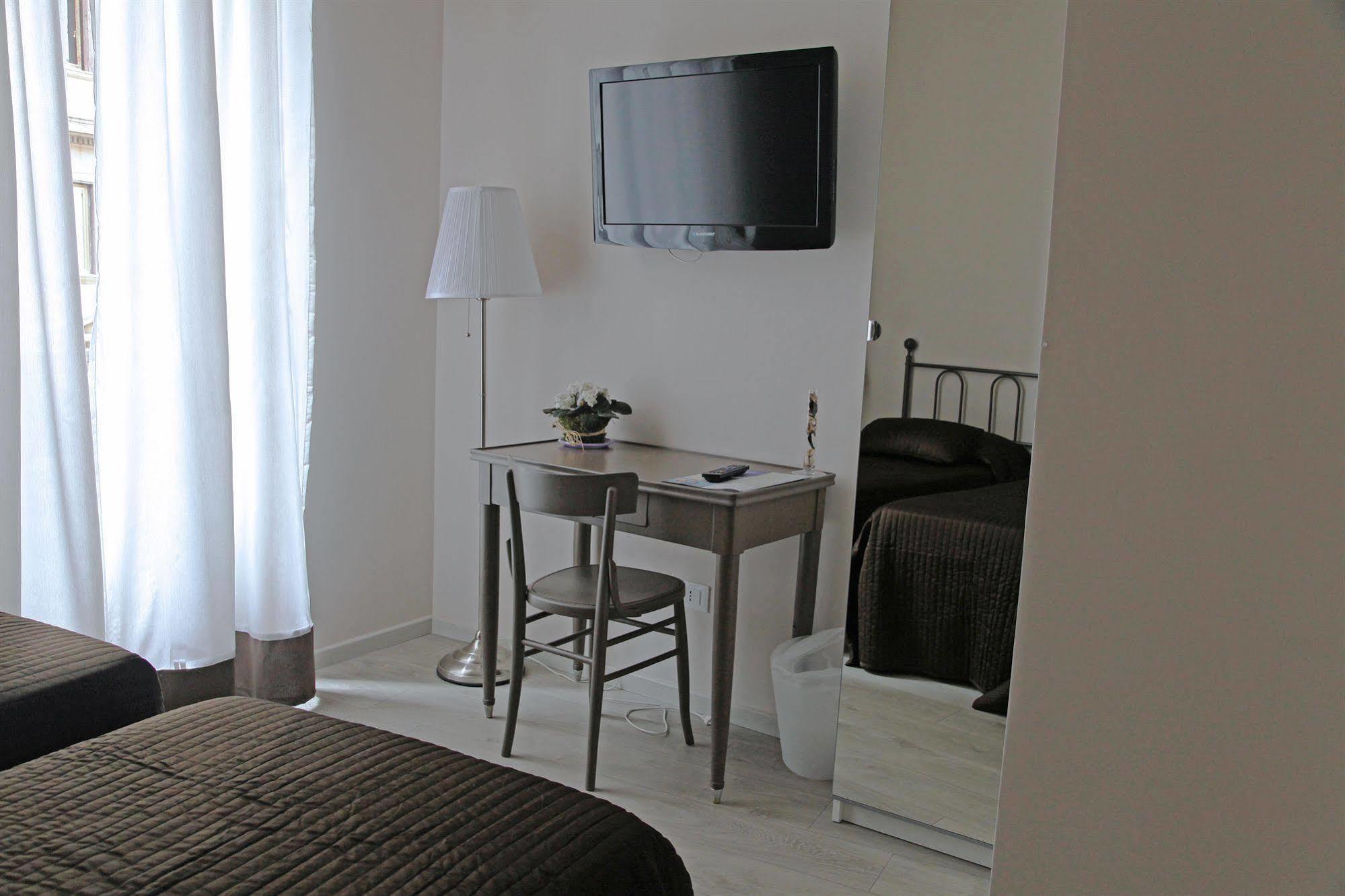 Sweet Home Colosseum Rome Bagian luar foto